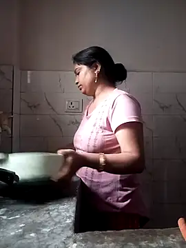 Snapshot of Trisha_71 chatting on 1, 11, 2025 Trisha 71 online show from 1, 11, 2025