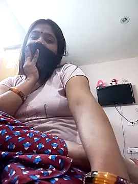 Snapshot of Trisha_71 chatting on 7, 11, 2025 Trisha 71 online show from 7, 11, 2025