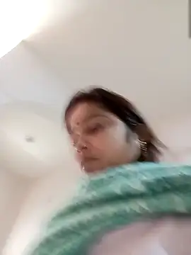 Snapshot of Trisha_71 chatting on 14, 11, 2025 Trisha 71 online show from 14, 11, 2025