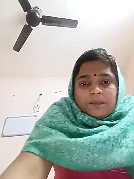 Snapshot of Trisha_71 chatting on 18, 11, 2025 Trisha 71 online show from 18, 11, 2025