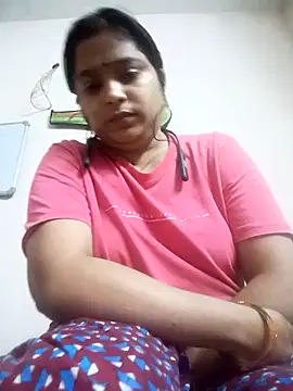 Snapshot of Trisha_71 chatting on 19, 11, 2025 Trisha 71 online show from 19, 11, 2025