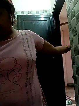 Snapshot of Trisha_71 chatting on 20, 11, 2025 Trisha 71 online show from 20, 11, 2025