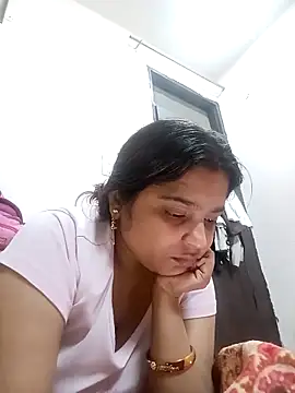 Snapshot of Trisha_71 chatting on 23, 11, 2025 Trisha 71 online show from 23, 11, 2025