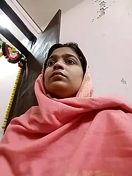 Snapshot of Trisha_71 chatting on 26, 11, 2025 Trisha 71 online show from 26, 11, 2025