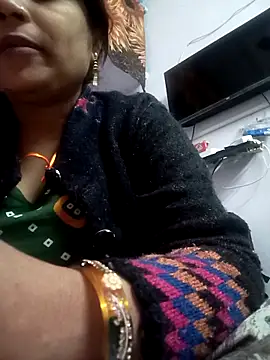 Snapshot of Trisha_71 chatting on 29, 11, 2025 Trisha 71 online show from 29, 11, 2025