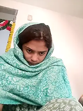 Snapshot of Trisha_71 chatting on 16, 12, 2025 Trisha 71 online show from 16, 12, 2025