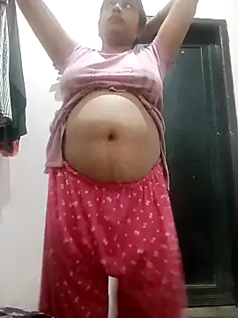 Snapshot of Trisha_71 chatting on 8, 3, 2026 Trisha 71 online show from 8, 3, 2026