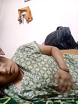 Snapshot of Trisha_71 chatting on 28, 3, 2026 Trisha 71 online show from 28, 3, 2026