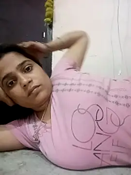 Snapshot of Trisha_71 chatting on 17, 4, 2026 Trisha 71 online show from 17, 4, 2026