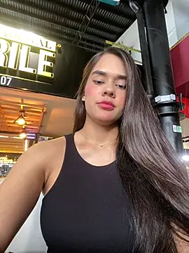 Snapshot of BellaLeclair chatting on 23, 3, 2026 BellaLeclair online show from 23, 3, 2026