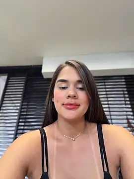Snapshot of BellaLeclair chatting on 15, 6, 2026 BellaLeclair online show from 15, 6, 2026