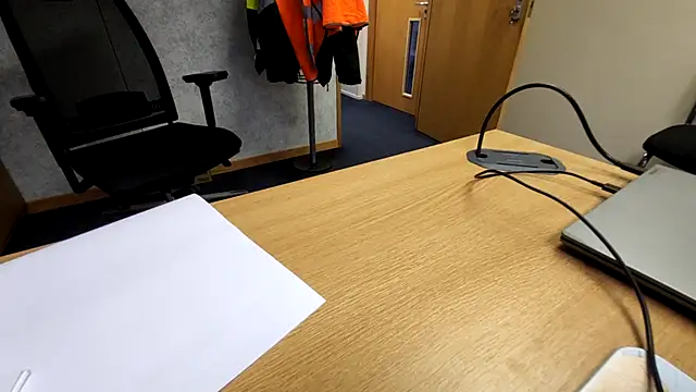 Oorse1966 online show from 7, 11, 2025