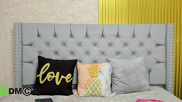 Skarlet 04 online show from 6, 11, 2025