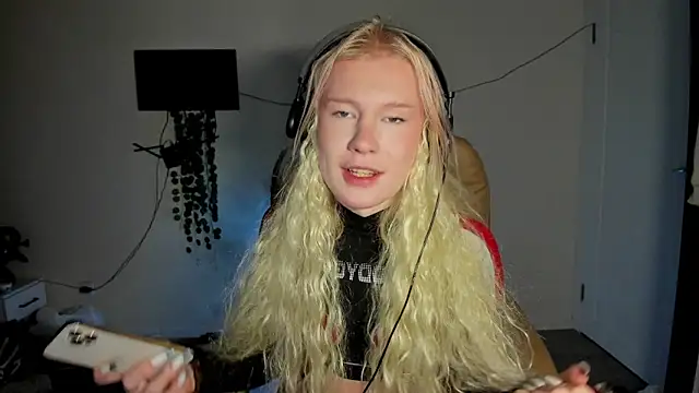 Snapshot of Sasyhk0 chatting on 16, 12, 2025 Sasyhk0 online show from 16, 12, 2025