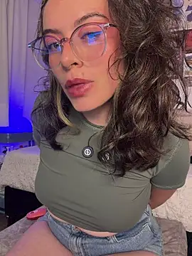 Snapshot of Katheerine chatting on 24, 3, 2026 Katheerine online show from 24, 3, 2026