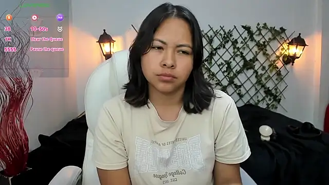 Louisa  clare online show from 14, 12, 2025