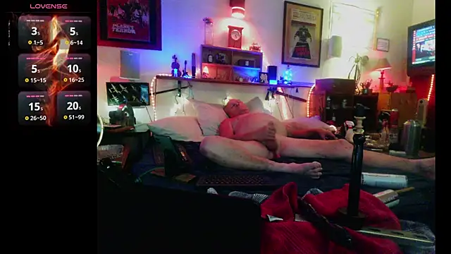 Snapshot of Pussyeat2please chatting on 18, 5, 2026 Pussyeat2please online show from 18, 5, 2026