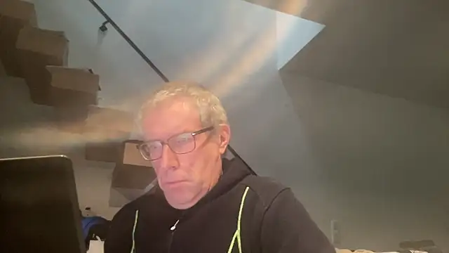 choupipat1 online show from 19, 11, 2025