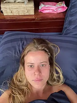 Snapshot of Stellamarbella chatting on 10, 4, 2026 Stellamarbella online show from 10, 4, 2026