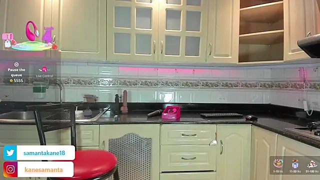 Snapshot of SamantaKane chatting on 11, 10, 2025 SamantaKane online show from 11, 10, 2025