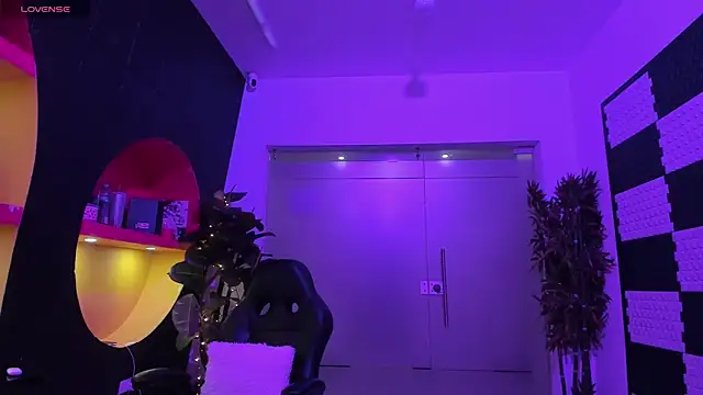 Snapshot of SamantaKane chatting on 16, 10, 2025 SamantaKane online show from 16, 10, 2025