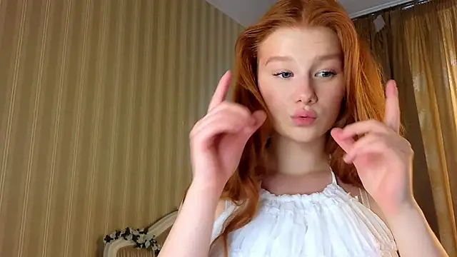 Juuulia  online show from 12, 6, 2026