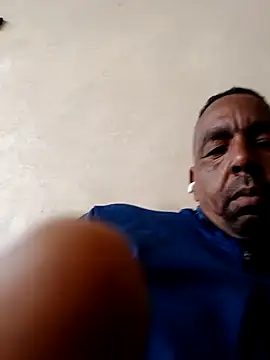 Snapshot of Bob_black chatting on 24, 3, 2026 Bob black online show from 24, 3, 2026