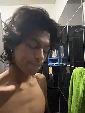 Snapshot of dreyk20 chatting on 16, 4, 2026 dreyk20 online show from 16, 4, 2026