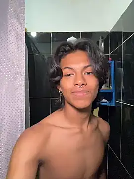 Snapshot of dreyk20 chatting on 18, 4, 2026 dreyk20 online show from 18, 4, 2026