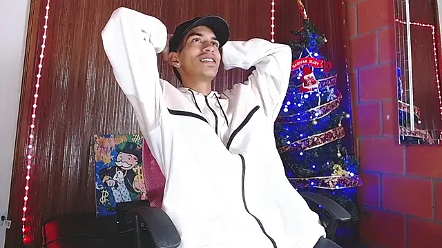 Snapshot of briamhoconor_xh chatting on 20, 12, 2025 briamhoconor xh online show from 20, 12, 2025