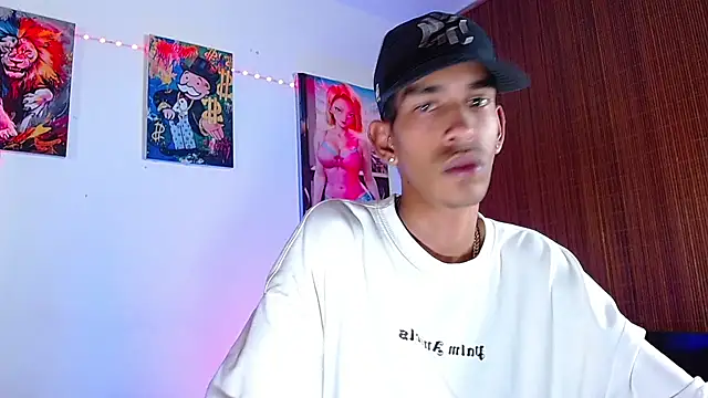 Snapshot of briamhoconor_xh chatting on 9, 1, 2026 briamhoconor xh online show from 9, 1, 2026