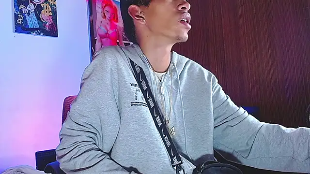 Snapshot of briamhoconor_xh chatting on 11, 1, 2026 briamhoconor xh online show from 11, 1, 2026