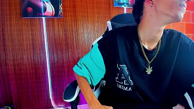 Snapshot of briamhoconor_xh chatting on 14, 2, 2026 briamhoconor xh online show from 14, 2, 2026