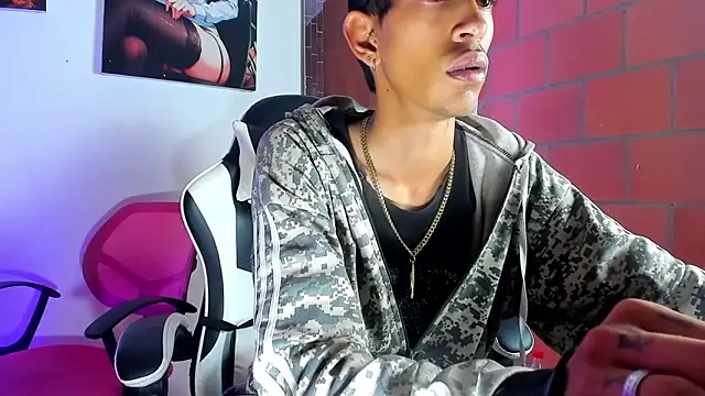 Snapshot of briamhoconor_xh chatting on 21, 3, 2026 briamhoconor xh online show from 21, 3, 2026