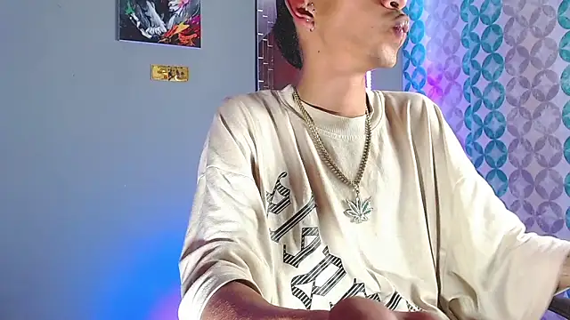 Snapshot of briamhoconor_xh chatting on 25, 4, 2026 briamhoconor xh online show from 25, 4, 2026