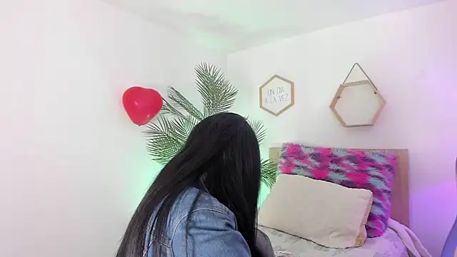 Hadid Jimenez  online show from 20, 2, 2026