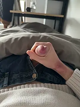 Snapshot of loregarss chatting on 12, 11, 2025 loregarss online show from 12, 11, 2025