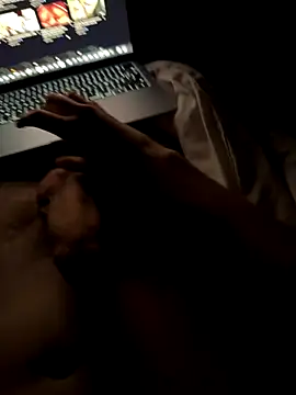 Snapshot of loregarss chatting on 5, 12, 2025 loregarss online show from 5, 12, 2025