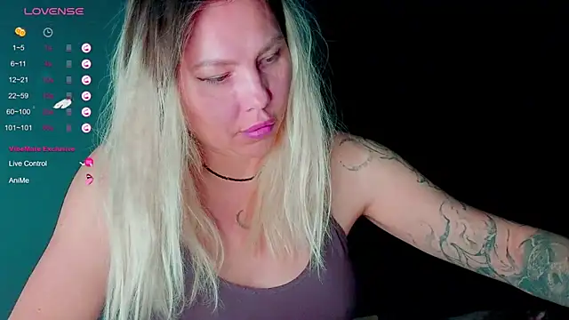 Snapshot of frankiefoxie_ chatting on 16, 10, 2025 frankiefoxie online show from 16, 10, 2025