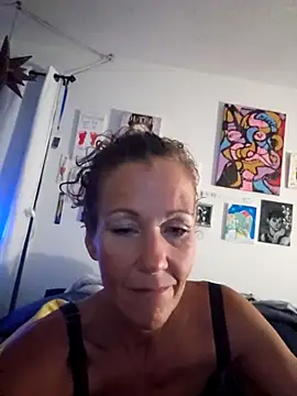 Snapshot of PhynneNicole chatting on 7, 11, 2025 PhynneNicole online show from 7, 11, 2025