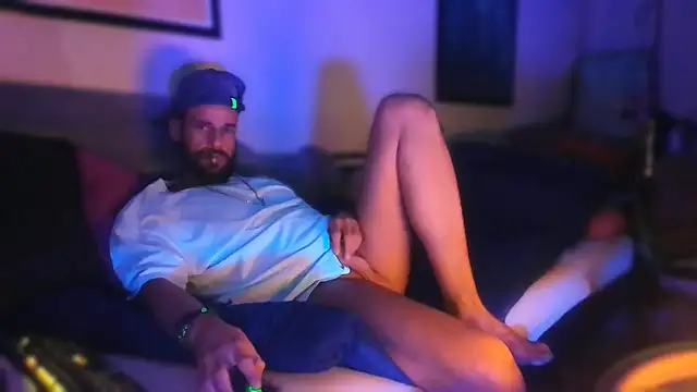 Snapshot of DjDiCKmannOnE chatting on 19, 3, 2026 DjDiCKmannOnE online show from 19, 3, 2026