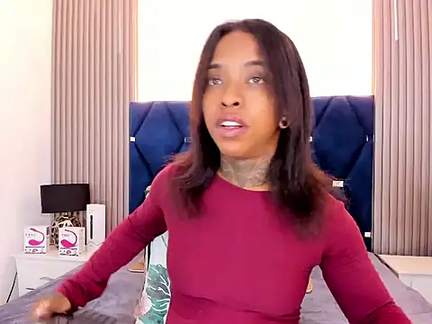 Snapshot of Pauline_Fox chatting on 31, 10, 2025 Pauline Fox online show from 31, 10, 2025