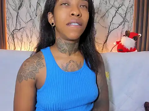 Snapshot of Pauline_Fox chatting on 15, 12, 2025 Pauline Fox online show from 15, 12, 2025