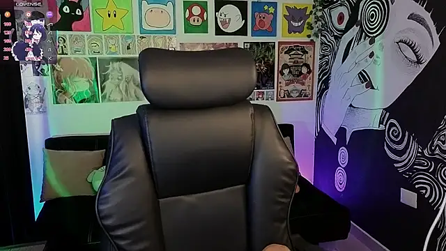 Yuhwan  online show from 27, 11, 2025