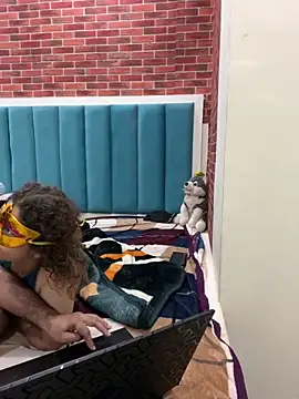 WILDKAT7 online show from 21, 2, 2026