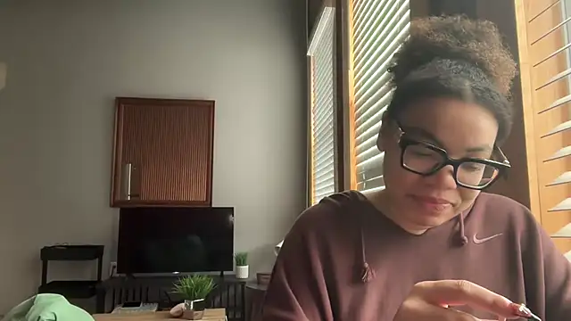 Snapshot of zahrabliss chatting on 14, 1, 2026 zahrabliss online show from 14, 1, 2026