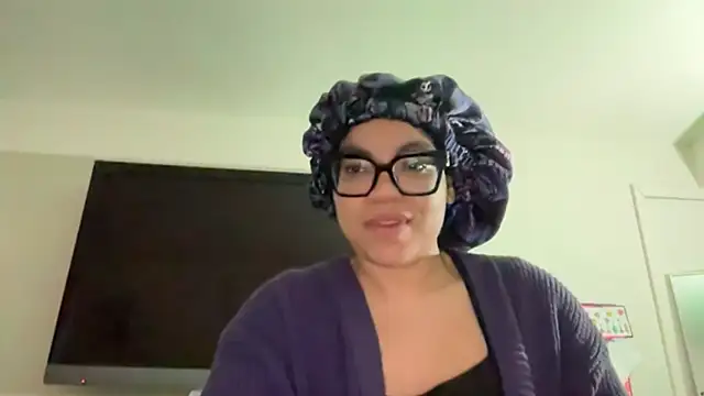 Snapshot of zahrabliss chatting on 5, 2, 2026 zahrabliss online show from 5, 2, 2026