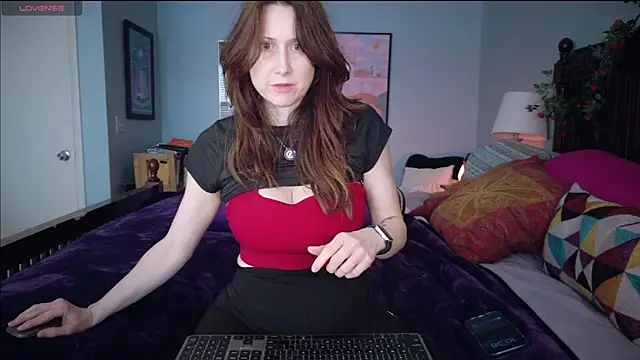 Snapshot of MommyGoddessL chatting on 10, 3, 2026 MommyGoddessL online show from 10, 3, 2026