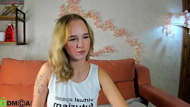 Snapshot of Casey_Sweeet chatting on 24, 9, 2025 Casey Sweeet online show from 24, 9, 2025