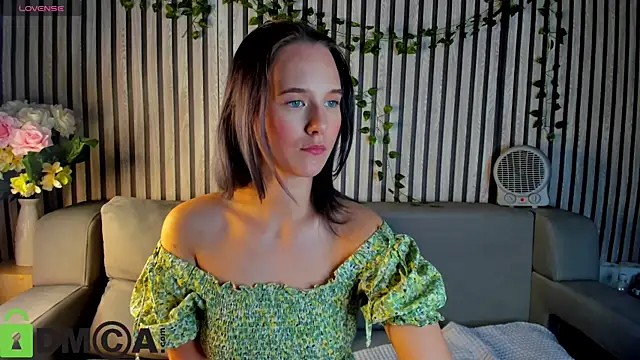 Snapshot of Casey_Sweeet chatting on 13, 11, 2025 Casey Sweeet online show from 13, 11, 2025